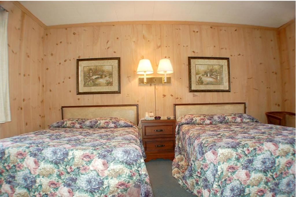 Fran Cove Motel Lake George Oda fotoğraf